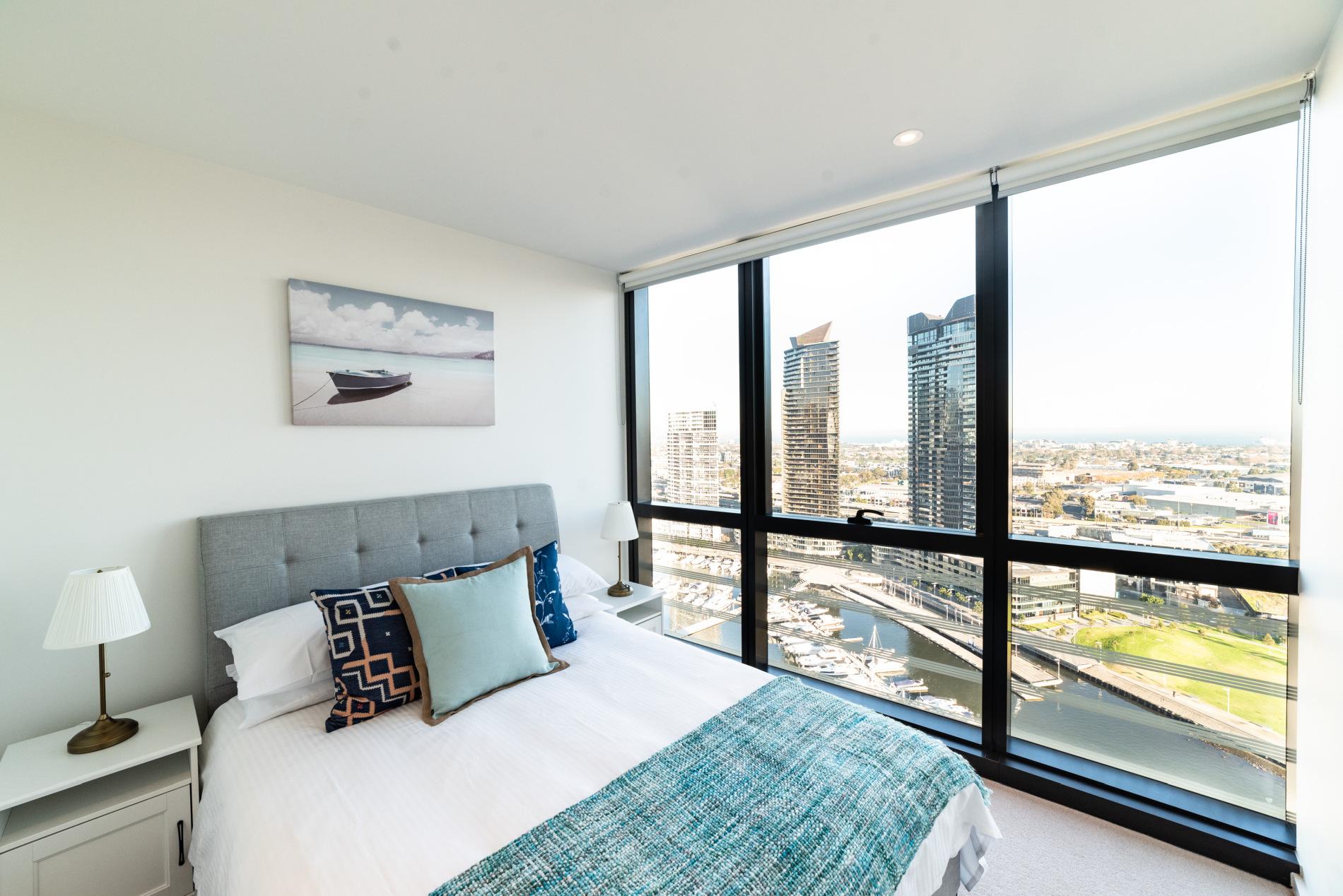 Photo inspiration: Gallery Detail: 3 Bedroom 2 Bathroom Apartments With Harbour View And Kids