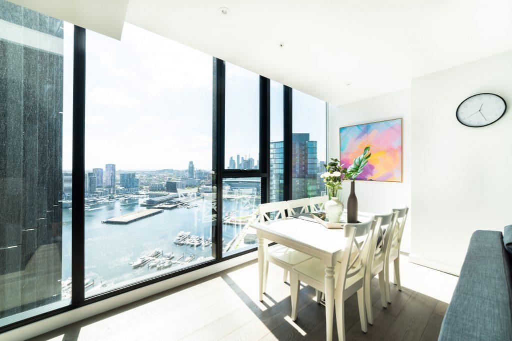 Photo inspiration: Visual Reference: Sky High 3 Bedroom Apartments Harbour Views