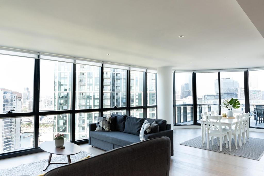 Melbourne Private Apartments – Collins Street Waterfront, Docklands