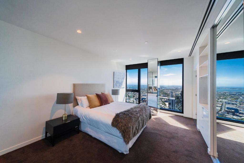 Spectacular Sky top Penthouse southbank apartments