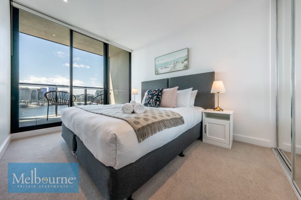 1 Bedroom Apartment with Harbour Views