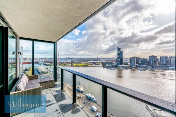 2 Bedroom / 2 Bathroom Apartments + Study with Harbour Views