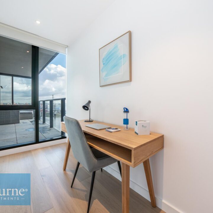 2 bed study harbour views
