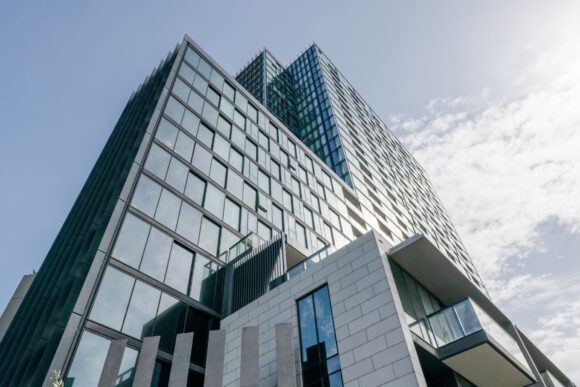 Collins Street Apartments Melbourne: Your Gateway to the City