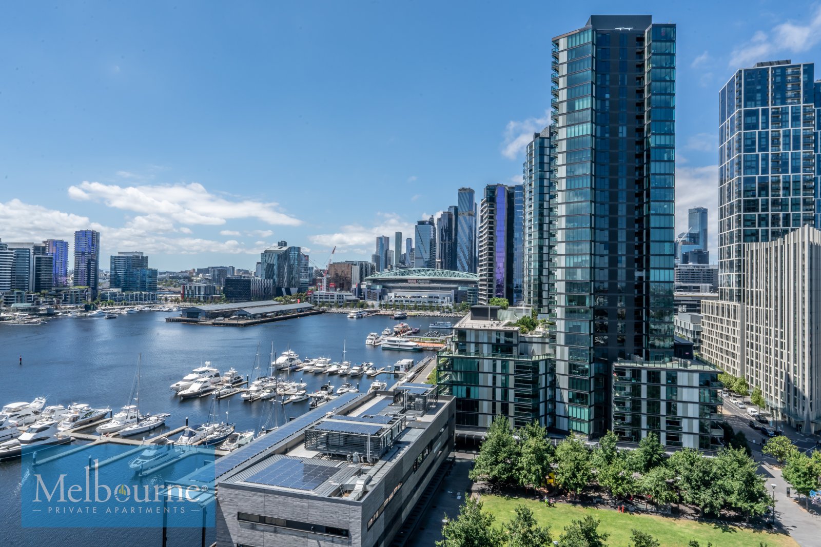 Harbour View Apartment Melbourne: Luxury Stays by Victoria Harbour