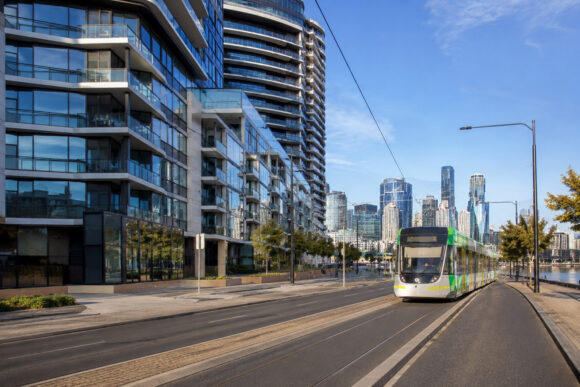 Serviced vs Self-Contained Apartments in Docklands: What’s the Difference?